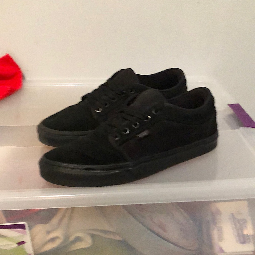 Men’s black Vans size 10.5